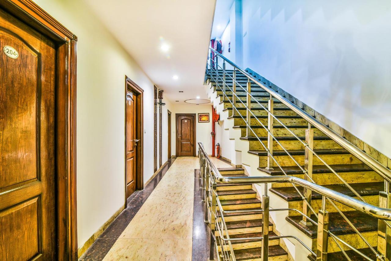 Hotel Alpine Tree Új-Delhi Kültér fotó