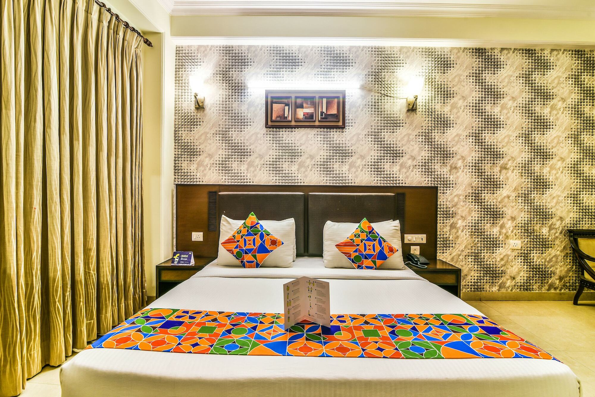 Hotel Alpine Tree Új-Delhi Kültér fotó