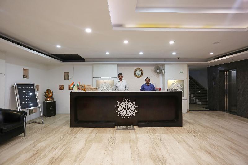 Hotel Alpine Tree Új-Delhi Kültér fotó
